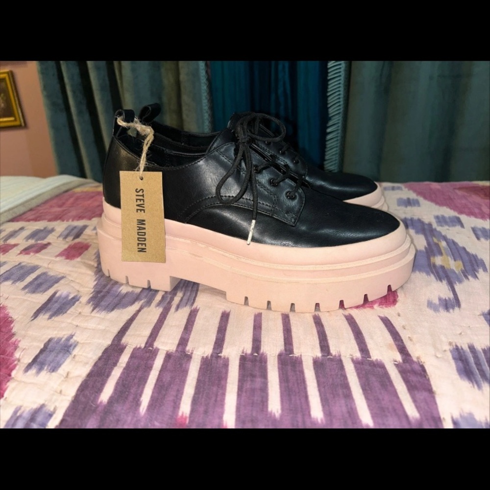 Steve Madden Black Platform Shoes Pink Sole Malene Loafers 8.5
